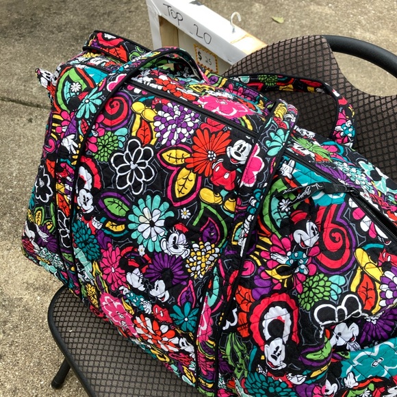 Vera Bradley weekend bag - Picture 3 of 6